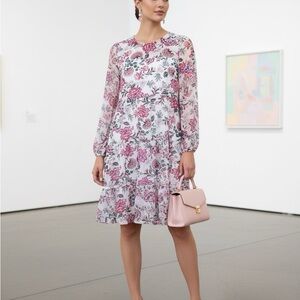 Chic Floral Long Sleeve Dress in Pink and White -